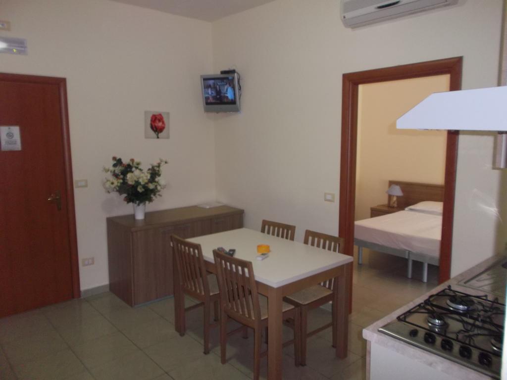 Residence Milano Chieuti Cameră foto